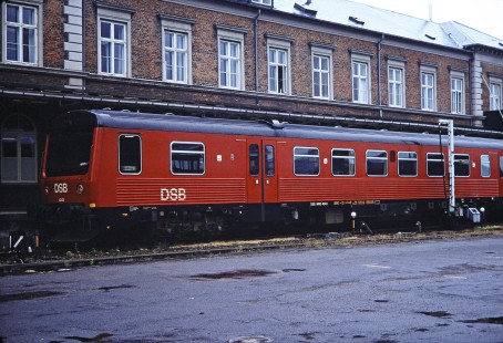 Danish State Railways diesel multiple unit no. 4243 in Svendborg, Southern Denmark, on June 1, 1989. Photograph by Fred M. Springer, © 2014, Center for Railroad Photography and Art. Springer-Scan-Swiss-York-02-34