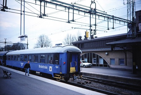 Swedish State Railways Braintrain passenger car in Gävle, Gastrikland, Sweden, on May 31, 1996. Photograph by Fred M. Springer, © 2014, Center for Railroad Photography and Art. Springer-So.Africa-NOR-SWE-15-14