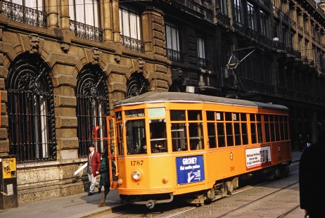Streetcar no. 1787 on the streets of Milan, Lombardy, Italy, on March 11, 1992. Photograph by Fred M. Springer, © 2014, Center for Railroad Photography and Art. Springer-ZimZam(2)-Swiss-07-05