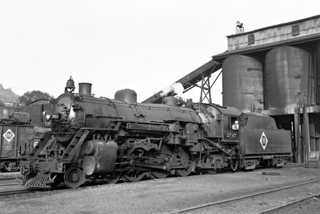 Erie Railroad 4-6-2 steam locomotive no. 2747 at Port Jervis, New York, on September 7, 1947. Photograph by Donald W. Furler, © 2017, Center for Railroad Photography and Art, Furler-09-033-01