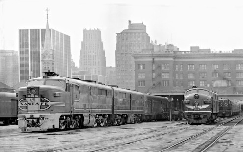Northbound Atchison, Topeka and Santa Fe Railway <i>Texas Chief</i> passenger train, led by PA, awaits highball at station in Houston, Texas, in July 1967. Photograph by J. Parker Lamb, © 2016, Center for Railroad Photography and Art. Lamb-02-079-05