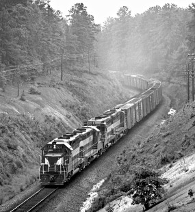 Northbound Seaboard Air Line Railroad freight train no. 280 approaches Bracey, Virginia, in July 1964. Photograph by J. Parker Lamb, © 2016, Center for Railroad Photography and Art. Lamb-01-077-06