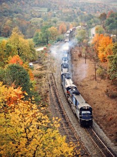 Westbound Guilford freight train on the Delaware and Hudson Railway in Lanesboro, Pennsylvania, on October 18, 1985. Photograph by John F. Bjorklund, © 2015, Center for Railroad Photography and Art. Bjorklund-18-27-06