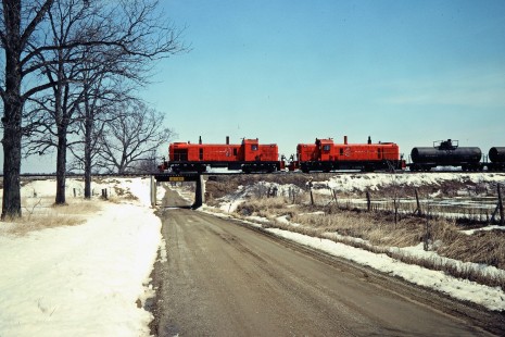 Northbound Ann Arbor Railroad freight train in Oak Grove, Michigan, on April 10, 1982. Photograph by John F. Bjorklund, © 2015, Center for Railroad Photography and Art. Bjorklund-03-27-03