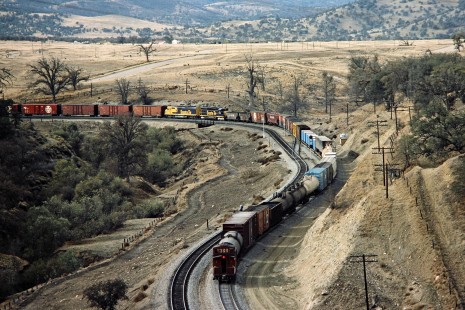 Santa Fe Railway freight train in Cable, California, on November 14, 1975. Photograph by John F. Bjorklund, © 2015, Center for Railroad Photography and Art. Bjorklund-04-20-11