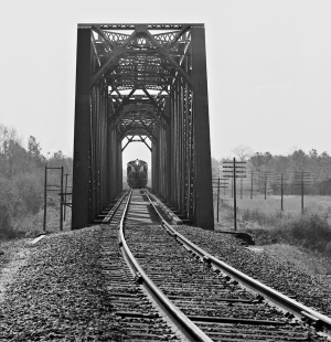 Northbound Seaboard Air Line Railroad train approaches Apex, North Carolina, (west of Raleigh, NC) in May 1962. Photograph by J. Parker Lamb, © 2016, Center for Railroad Photography and Art. Lamb-01-071-09