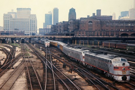 Two Amtrak passenger trains with Burlington Northern (former Burlington Route) equipment at Union Station in Chicago, Illinois, on July 4, 1971. Photograph by John F. Bjorklund, © 2015, Center for Railroad Photography and Art. Bjorklund-07-06-21
