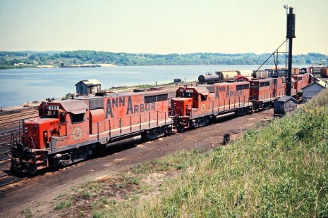 Ann Arbor Railroad freight train in Elberta, Michigan, on June 5, 1976. Photograph by John F. Bjorklund, © 2015, Center for Railroad Photography and Art. Bjorklund-03-19-03