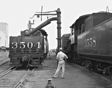 A break in classification activities at Illinois Central Railroad's Oak Street yard at Louisville, Kentucky, in July 1956. Photograph by J. Parker Lamb, © 2015, Center for Railroad Photography and Art. Lamb-01-008-04