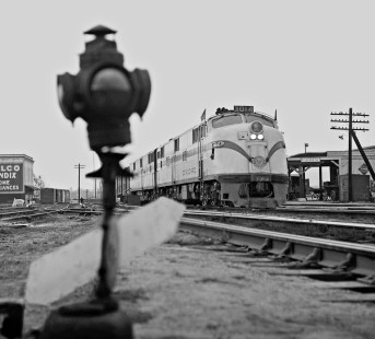 Southbound Seaboard Air Line Railroad mail-express train no. 3, was running in two sections during Christmas rush in 1961. Photograph by J. Parker Lamb, © 2016, Center for Railroad Photography and Art. Lamb-01-076-08