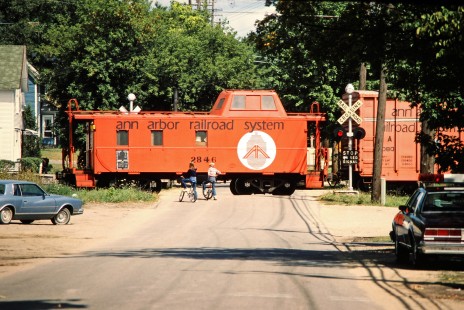 Southbound Ann Arbor Railroad freight train in Howell, Michigan, on August 28, 1982. Photograph by John F. Bjorklund, © 2015, Center for Railroad Photography and Art. Bjorklund-02-30-11