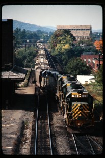 Eastbound Delaware and Hudson Railway freight train with former Reading locomotives in Binghamton, New York, on October 3, 1976. Photograph by John F. Bjorklund, © 2015, Center for Railroad Photography and Art. Bjorklund-18-21-07