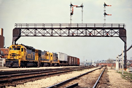 Santa Fe Railway freight train in Joliet, Illinois, on April 17, 1976. Photograph by John F. Bjorklund, © 2015, Center for Railroad Photography and Art. Bjorklund-04-21-21