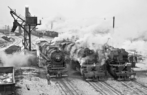 Duluth, Missabe, and Iron Range steam locomotives lined up at the yard in Proctor, Minnesota, in November 1959. Photograph by J. Parker Lamb, © 2015, Center for Railroad Photography and Art. Lamb-01-056-03