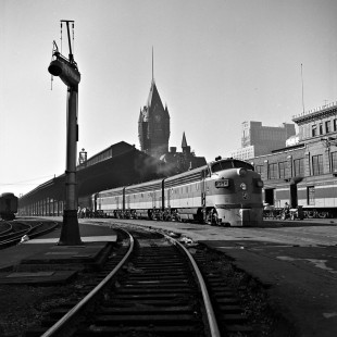 Milwaukee Road’s eastbound <i>Morning Hiawatha</i> passenger train makes its station stop in Milwaukee, Wisconsin, on October 9, 1950. Photograph by Wallace W. Abbey, © 2015, Center for Railroad Photography and Art. Abbey-01-123-11