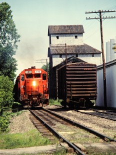 Southbound Ann Arbor Railroad freight train in Milan, Michigan, on June 21, 1981. Photograph by John F. Bjorklund, © 2015, Center for Railroad Photography and Art. Bjorklund-02-07-04