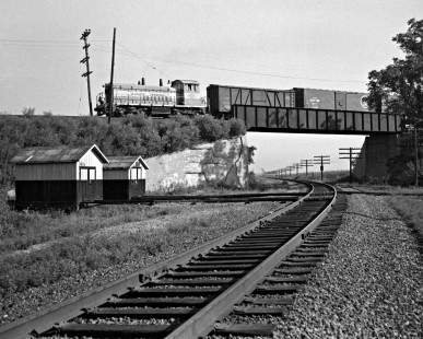 Illinois Terminal Railroad Decatur-bound local crosses Chicago-line of Wabash at Bement, Illinois, on August 11, 1959. Photograph by J. Parker Lamb, © 2015, Center for Railroad Photography and Art. Lamb-01-062-12