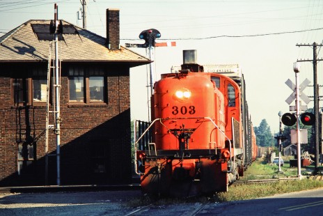 Southbound Ann Arbor Railroad freight train in Milan, Michigan, on August 22, 1981. Photograph by John F. Bjorklund, © 2015, Center for Railroad Photography and Art. Bjorklund-02-13-10