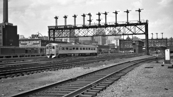 New York, New Haven and Hartford passenger train departing South Station in Boston, Massachusetts, circa 1950s. Photograph by Leo King, © 2016, Center for Railroad Photography and Art. King-01-071-001