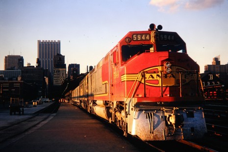 Santa Fe Railway passenger train no. 17, the westbound <i>Super Chief-El Capitan</i> at Chicago's Dearborn Station in December 1970. Photograph by John F. Bjorklund, © 2015, Center for Railroad Photography and Art. Bjorklund-04-02-19