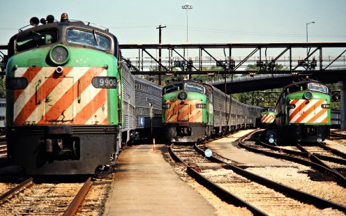 Metra/Burlington Northern Railroad commuter trains in Aurora, Illinois, on September 25, 1988. Photograph by John F. Bjorklund, © 2015, Center for Railroad Photography and Art. Bjorklund-14-05-02