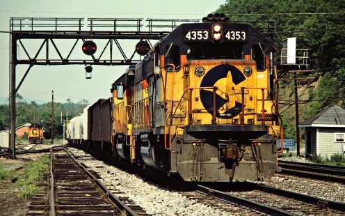 Westbound Baltimore and Ohio Railroad freight train in Hancock, West Virginia, on May 25, 1984. Photograph by John F. Bjorklund, © 2015, Center for Railroad Photography and Art. Bjorklund-17-11-12