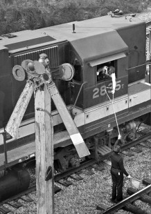 Eastbound Southern Railway freight train gets orders at Boylan tower in Raleigh, North Carolina, in 1972. Photograph by J. Parker Lamb, © 2016, Center for Railroad Photography and Art. Lamb-01-084-10