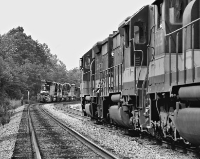 Northbound Southern Railway train approaches SD45 and train south of Danville, Virginia, in May 1965. Photograph by J. Parker Lamb, © 2016, Center for Railroad Photography and Art. Lamb-01-083-11