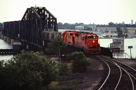 Northbound Ann Arbor Railroad freight train crossing bridge at Maumee River in Toledo, Ohio, on June 18, 1978. Photograph by John F. Bjorklund, © 2015, Center for Railroad Photography and Art. Bjorklund-03-22-07