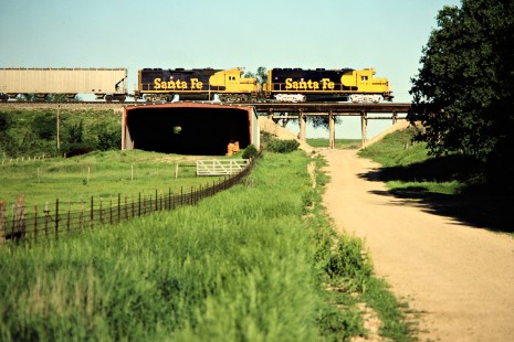 Santa Fe Railway freight train at Matfield Green, Kansas, on May 12, 1985. Photograph by John F. Bjorklund, © 2015, Center for Railroad Photography and Art. Bjorklund-04-24-03