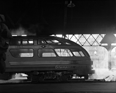 Skytop parlor-observation car off the Milwaukee Road's <i>Olympian Hiawatha</i> passenger train stands in the station at Minneapolis, Minnesota, on March 6, 1960. Photograph by Wallace W. Abbey, © 2015, Center for Railroad Photography and Art. Abbey-04-132-07
