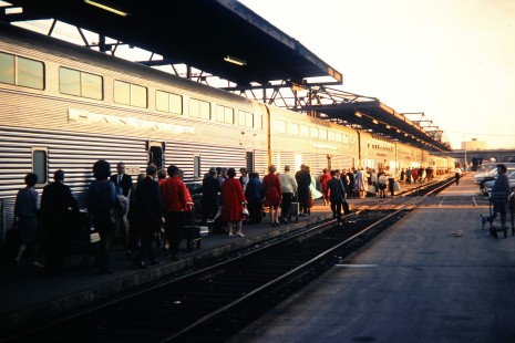 Santa Fe Railway <i>Super Chief</i> passenger train no. 17 at Dearborn Station in Chicago, Illinois, in September 1970. Photograph by John F. Bjorklund, © 2015, Center for Railroad Photography and Art. Bjorklund-04-01-01
