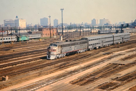 Burlington commuter train arriving at Union Station in Chicago, Illinois, on July 4, 1971. Photograph by John F. Bjorklund, © 2015, Center for Railroad Photography and Art. Bjorklund-07-06-12
