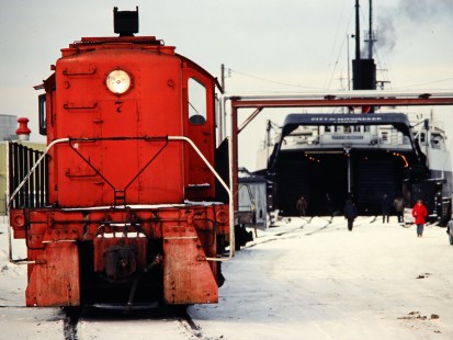 Ann Arbor Railroad locomotive and <i>City of Milwaukee</i> car ferry at Elberta, Michigan, on March 2, 1980. Photograph by John F. Bjorklund, © 2015, Center for Railroad Photography and Art. Bjorklund-03-25-06