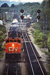 Eastbound Canadian National Railway freight train led by GP40-2LW no. 9432 in Bayview, Ontario, on May 27, 1979. Photograph by John F. Bjorklund, © 2015, Center for Railroad Photography and Art. Bjorklund-20-20-09
