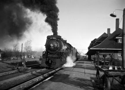 Grand Trunk Western Railroad steam locomotive no. 3754 at Durand Michigan, circa 1940. Hadley-03-060-01; © 2016, Center for Railroad Photography and Art