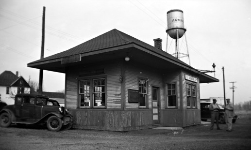 Grand Trunk Western Railroad depot in Armada, Michigan, circa 1940. Photograph by Robert Hadley; Hadley-03-149-03.JPG; © 2016, Center for Railroad Photography and Art