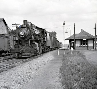Grand Trunk Western Railroad steam locomotive no. 2679 hauls freight in Fenton, Michigan, in 1940. Photograph by Robert Hadley; Hadley-03-040-03; © 2016, Center for Railroad Photography and Art
