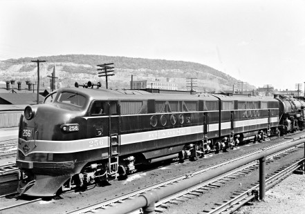 Reading Company FT diesel locomotive no. 256 at Tamaqua, Pennsylvania, on May 30, 1946, Photograph by Donald W. Furler, © 2017, Center for Railroad Photography and Art, Furler-15-071-01