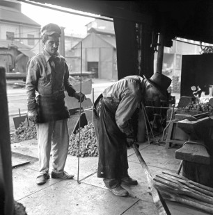 National Railways of Mexico workers in drop hammer foundry at shop in Aguascalientes, Aguascalientes, Mexico, circa 1960. Rose-01-001-10; Photograph by Ted Rose,  © 2015, Center for Railroad Photography and Art