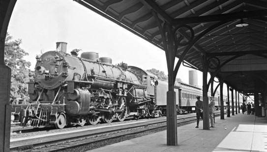 Delaware, Lackawanna and Western Railroad  4-6-2 steam locomotive no. 1140 with passenger train at Stroudsburg, Pennsylvania, circa 1940. Photograph by Donald Furler; Furler-23-081-01.JPG; © 2017, Center for Railroad Photography and Art