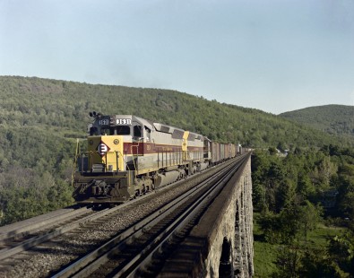 Erie Lackawanna Railway diesel locomotive no. 3631 leads eastbound freight across the Starrucca Viaduct on May 30, 1970. Photograph by Victor Hand.; Hand-EL-C30-020