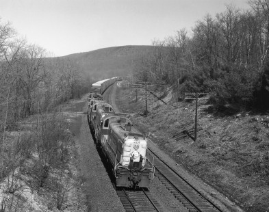 Erie Lackawanna Railway diesel locomotive no. 924 hauls westbound freight in Otisville, New York, on April 12, 1969; Photograph by Victor Hand. Hand-EL-30-154