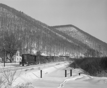 Pennsylvania Railroad diesel locomotive no. 7224 tows eastbound freight in Sterling Run, Pennsylvania, on January 25, 1966. Photograph by Victor Hand. Hand-PRR-32-065