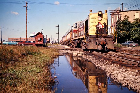 Erie Lackawanna Railway freight train at Lima, Ohio, on September 13, 1975. Photograph by John F. Bjorklund, © 2016, Center for Railroad Photography and Art. Bjorklund-55-09-12