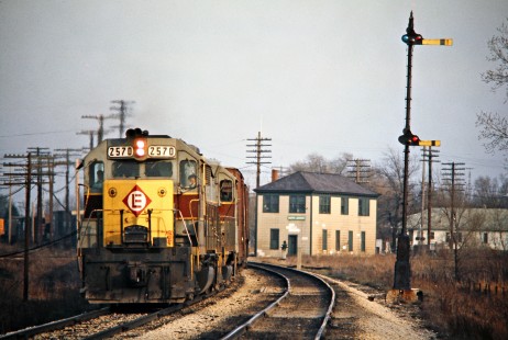 Final EL shot by John F. Bjorklund of westbound Erie Lackawanna Railway freight train at Judson, Indiana, on March 28, 1976. Four days later, the EL became part of Conrail on April 1. Photograph by John F. Bjorklund, © 2016, Center for Railroad Photography and Art. Bjorklund-56-07-03