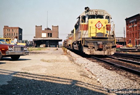Eastbound Erie Lackawanna Railway freight train at Binghamton, New York, on July 23, 1975. Photograph by John F. Bjorklund, © 2016, Center for Railroad Photography and Art. Bjorklund-55-08-07