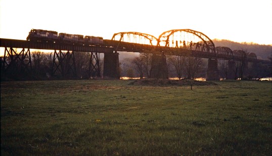 Northbound Conrail freight train crossing Ohio River bridge in Gallipolis, Ohio, on April 7, 1979. Photograph by John F. Bjorklund, © 2016, Center for Railroad Photography and Art. Bjorklund-81-12-09