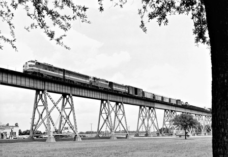Missouri Pacific Railroad freight train crawls across Mississippi River at Baton Rouge, Louisiana, en route to MP yard on west bank in June 1960. Photograph by J. Parker Lamb, © 2016, Center for Railroad Photography and Art. Lamb-02-061-02