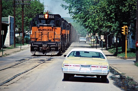 Eastbound Milwaukee Road freight train passing through New Albany, Indiana, on April 28, 1978. Photograph by John F. Bjorklund, © 2016, Center for Railroad Photography and Art. Bjorklund-66-03-14